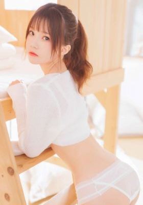 年轻的家政保姆_720免费高清观看