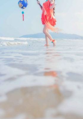 天降女孩子从2楼掉了下来未增减_720免费观看