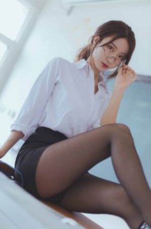 年轻善良的锼子6中文字2021_DVD在线观看电视