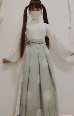善良娇妻让老头发泄_HD高清免费观看